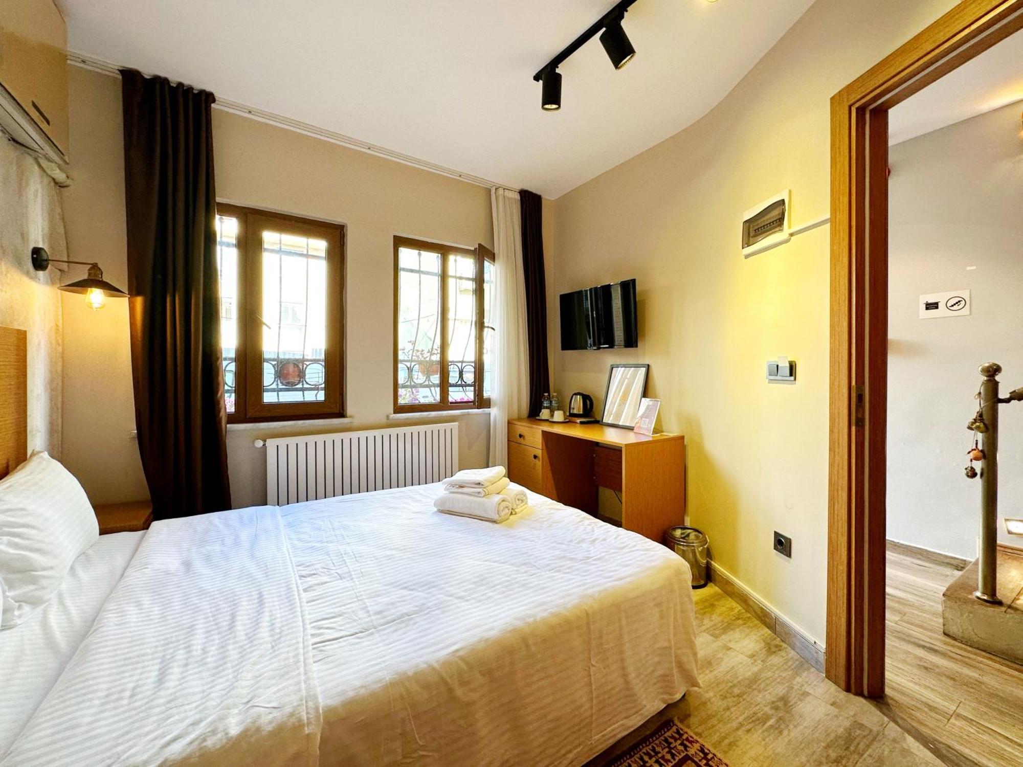 Sultan Pier Hotel Istanbul Exterior photo